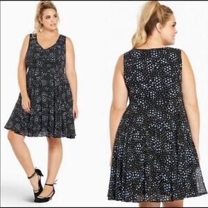 Torrid Summer Vacation Casual Navy Blue Heart Print Flounce Skater Dress 24